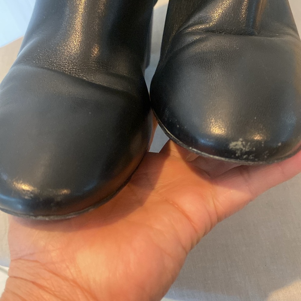 TORY BURCH BROOKE LEATHER ANKLE BOOTS - Picture 14 of 14